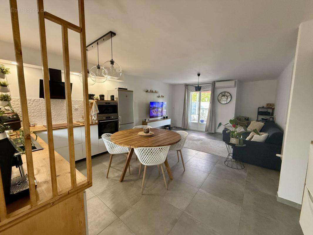 Appartement à EYGUIERES