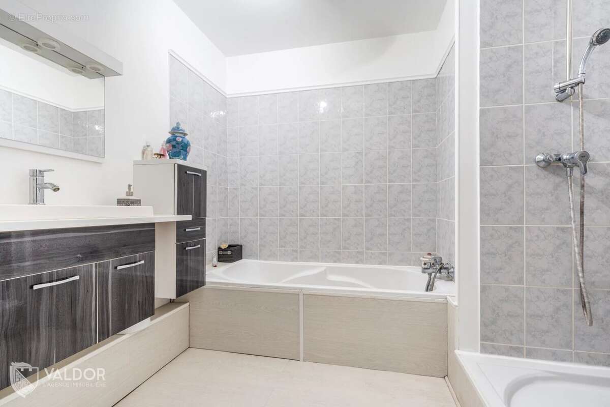 Appartement à TASSIN-LA-DEMI-LUNE