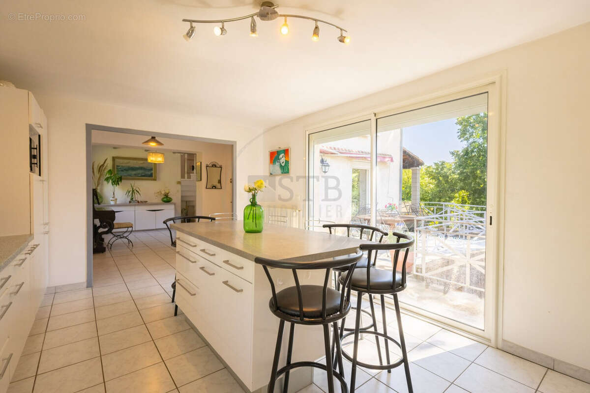 Maison à LE POUZIN