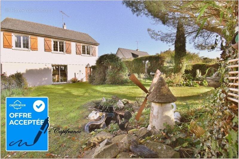 Maison à L&#039;HUISSERIE