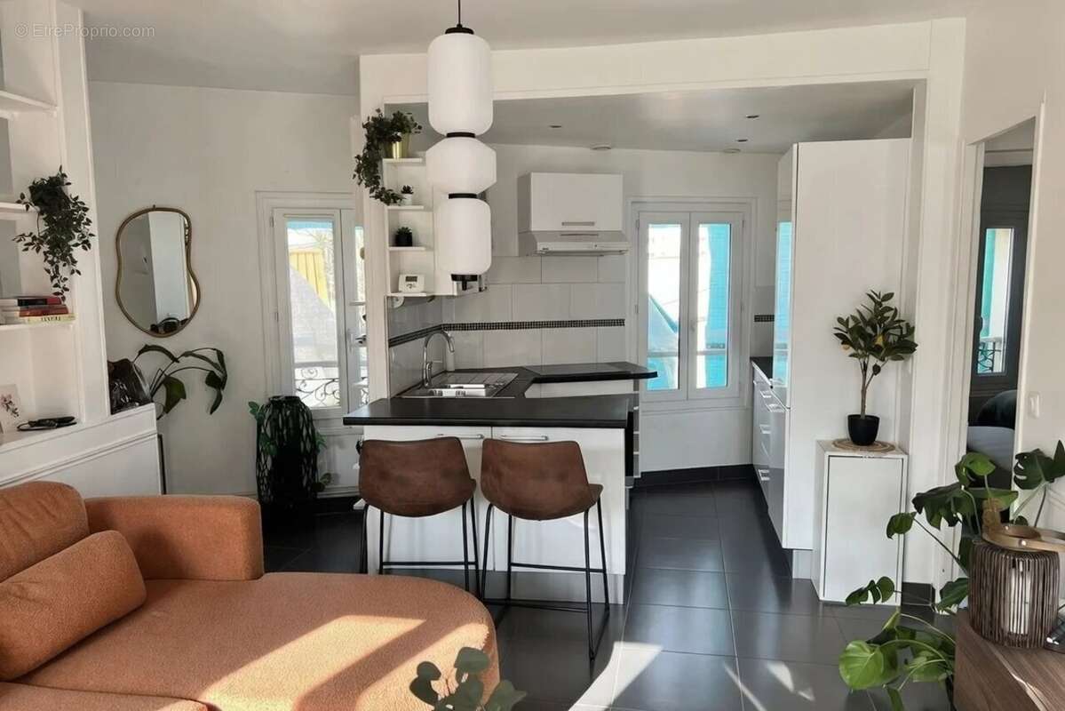 Appartement à SAINT-MAUR-DES-FOSSES