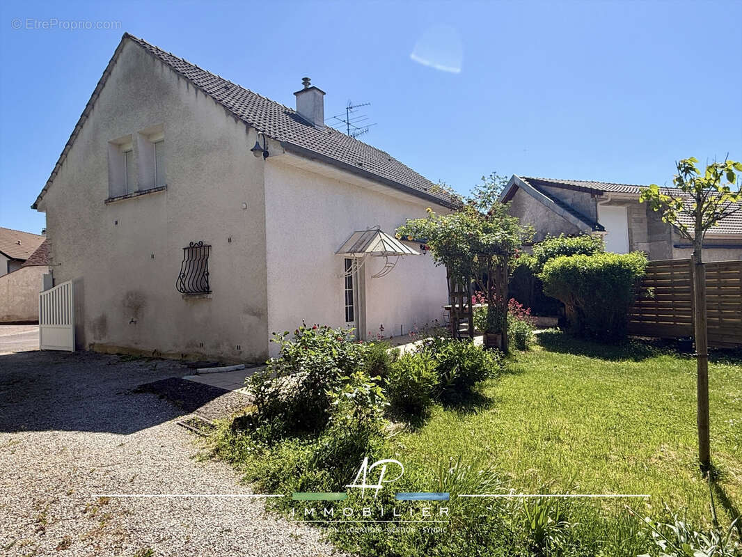 Maison à COUTERNON