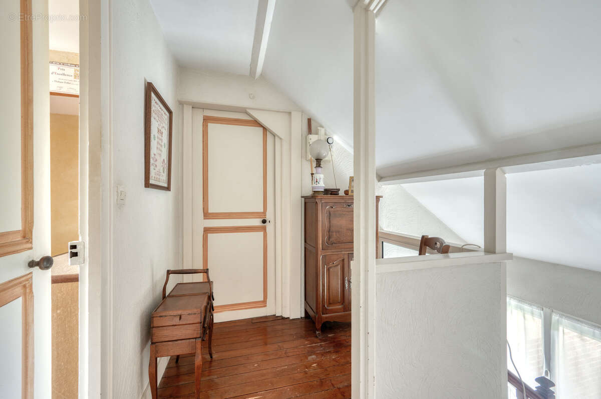 Maison à BONNIERES-SUR-SEINE