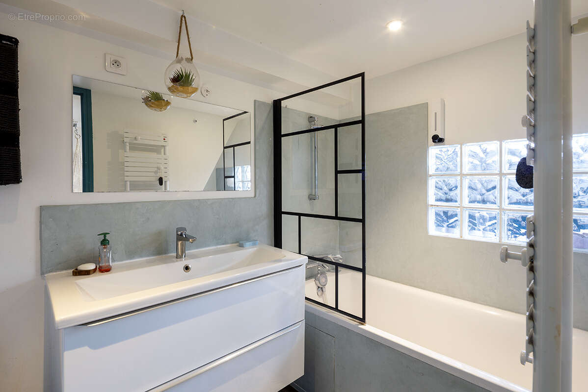 Appartement à SAINT-DENIS