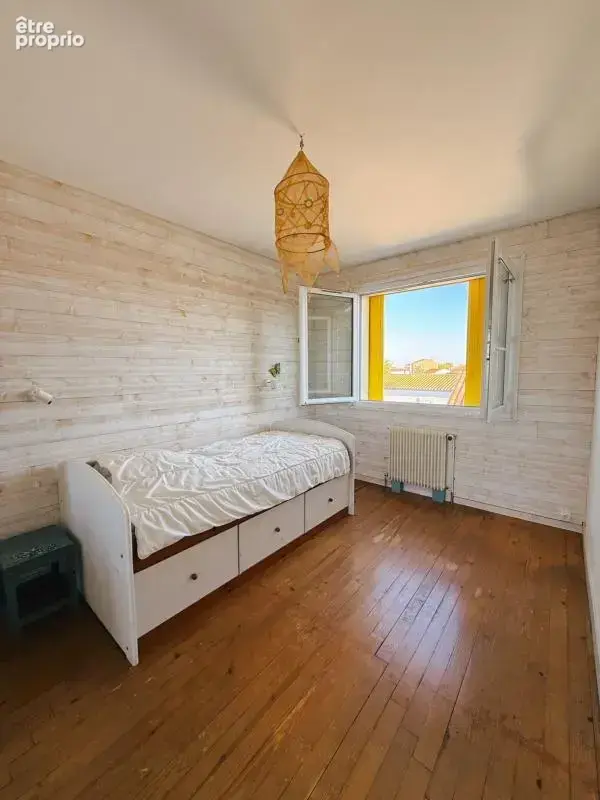 Maison familiale avec piscine et garage à proximité de la mer et des commerces - photo 6