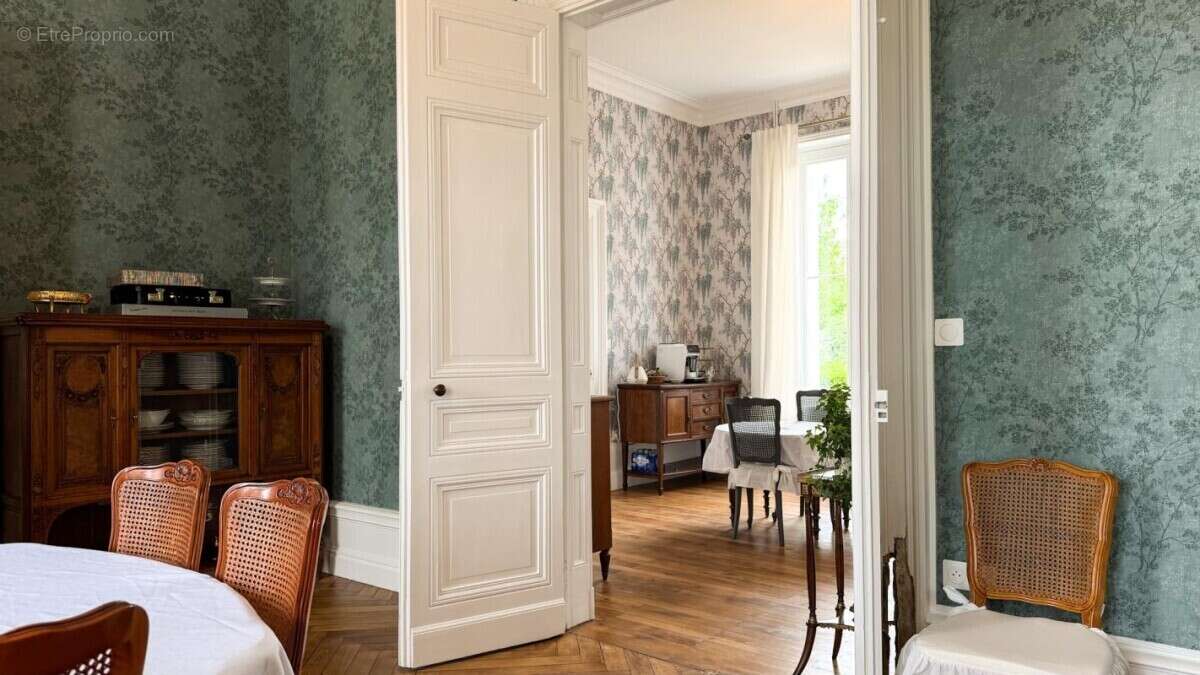 Maison à CHATELLERAULT