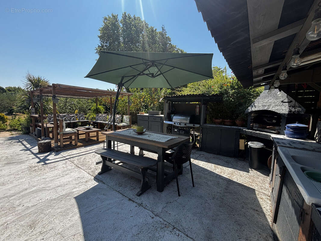 Proche pezenas -  maison independante de plain pied 3 chambres terrain 1345m2 grand terrain clos - photo 21