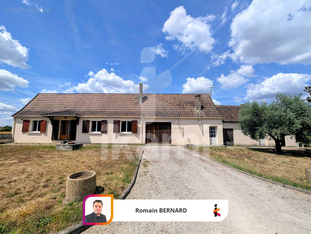 Maison à SAINT-PIERRE-D'EYRAUD