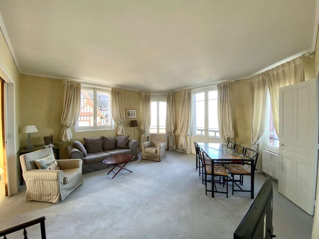 Appartement à CABOURG