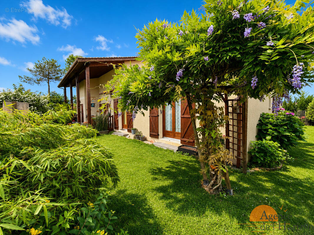 Maison à ARES