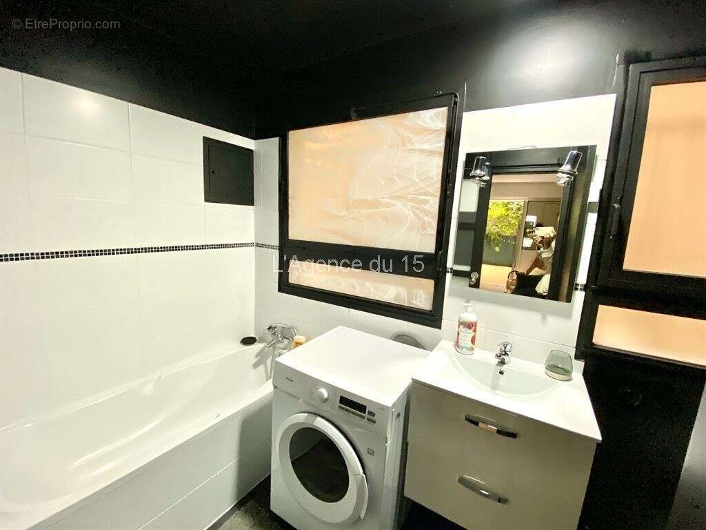 Appartement à PARIS-14E