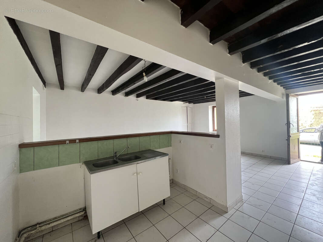 Maison à SAINT-PRIEST-LA-MARCHE