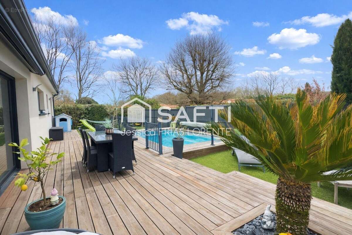 Photo 2 - Maison à ARTIGUES-PRES-BORDEAUX