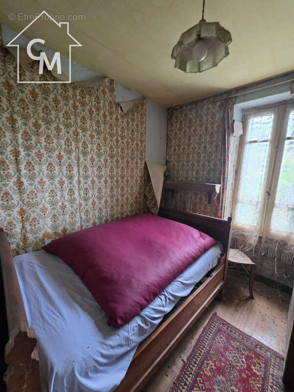 Maison à LESSAC