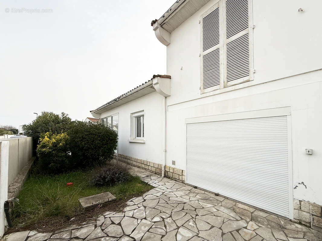 Maison à SAINT-GEORGES-DE-DIDONNE