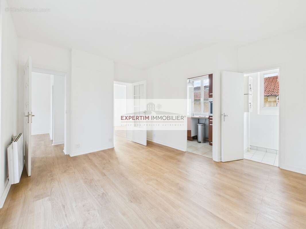 Appartement à VERSAILLES