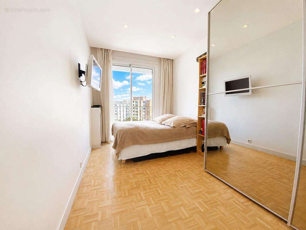 Appartement à PARIS-12E