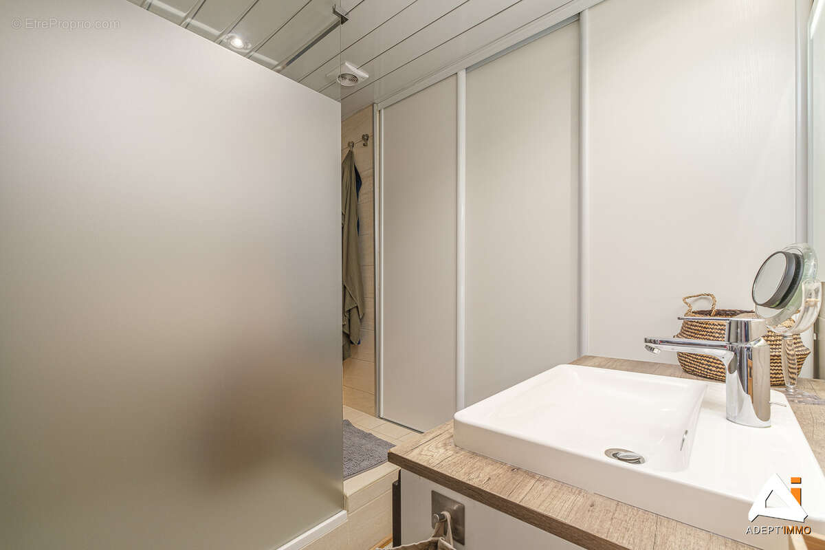 Appartement à MARSEILLE-7E