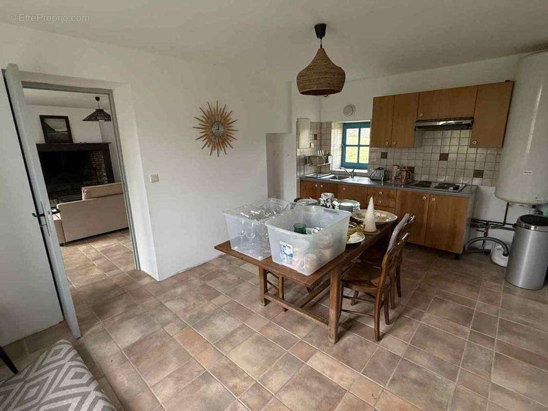 Maison à LE GUE-DE-LA-CHAINE