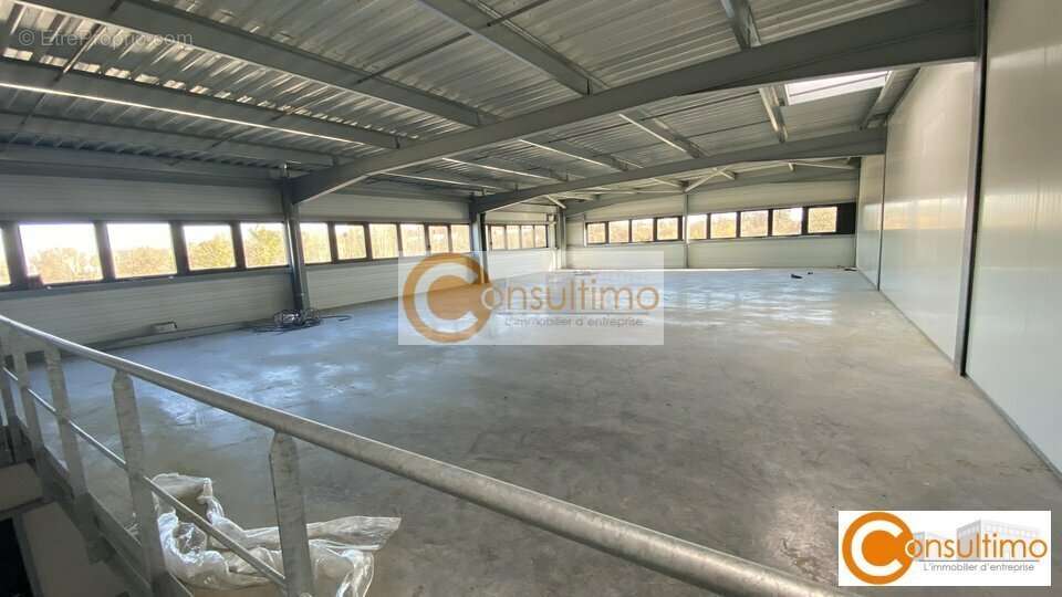 Commerce à SALLEBOEUF