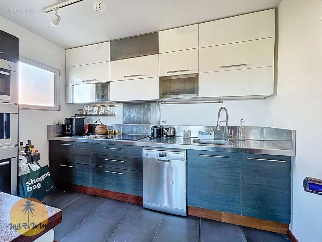 Appartement à SAINT-LAURENT-DU-VAR