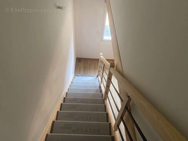 Maison à COURMANGOUX