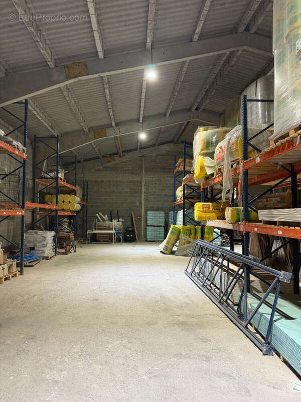 A VENDRE - Ensemble immobilier d'environ 1 680m² - (30 min de limoges) ROCHECHOUART - photo 5