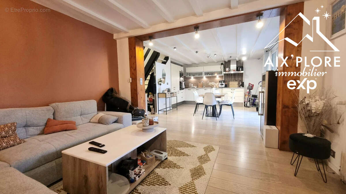 Appartement à CHALLES-LES-EAUX