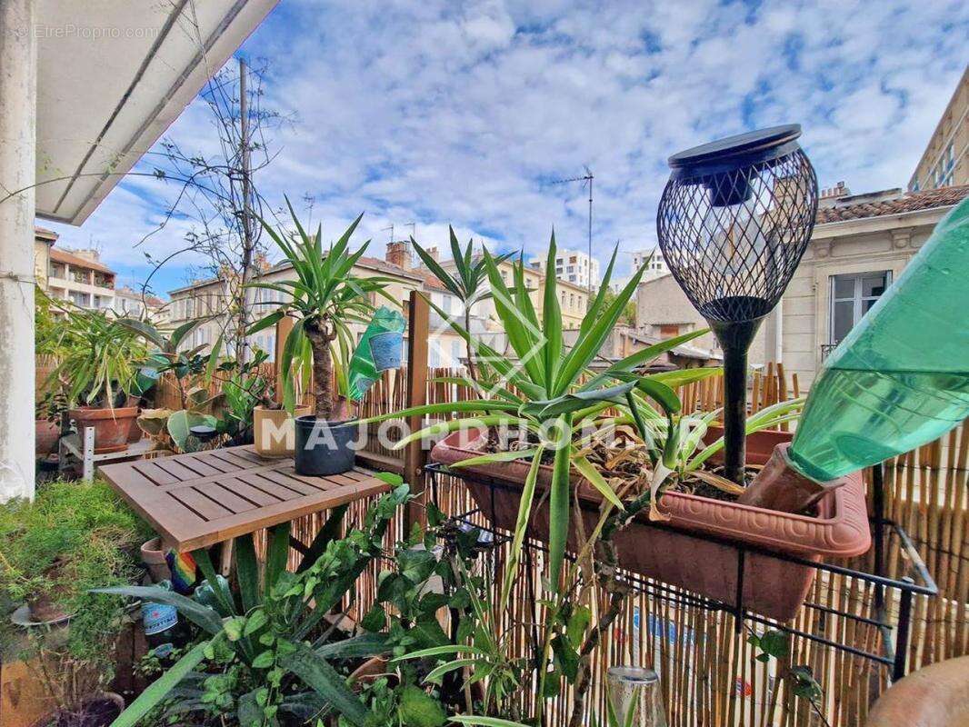 Appartement à MARSEILLE-6E