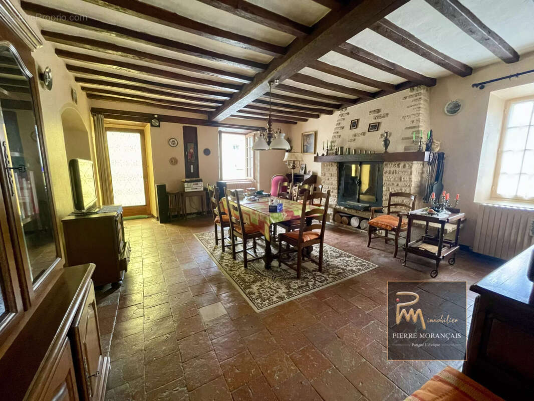 Belle maison avec beau jardin - photo 2