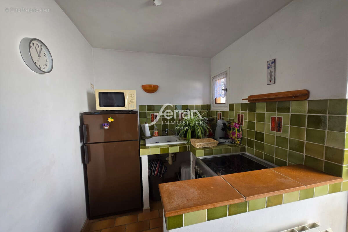 Appartement à SALERNES