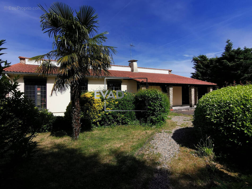Maison à CUZIEU