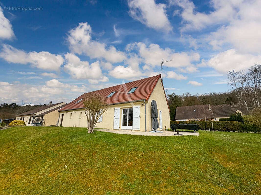 Maison à BRIGNANCOURT