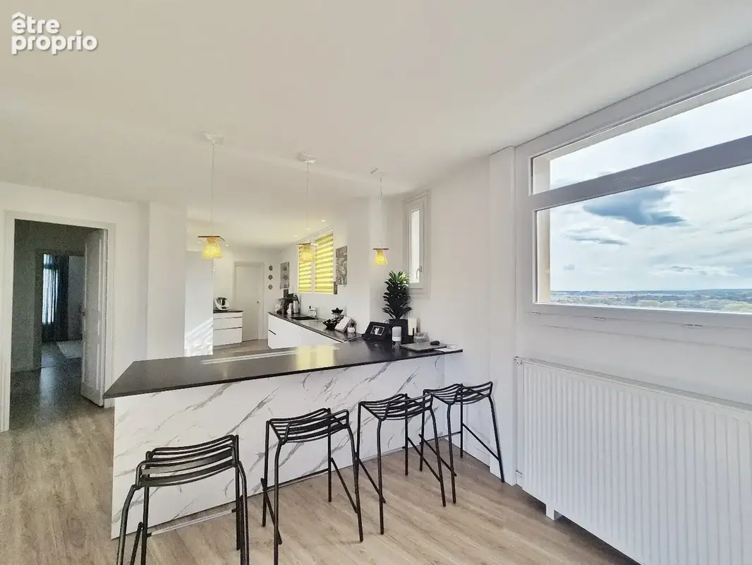 Luxueux Duplex avec Vue Panoramique sur Béziers, Dernier étage & Ascenseur Privé - photo 12