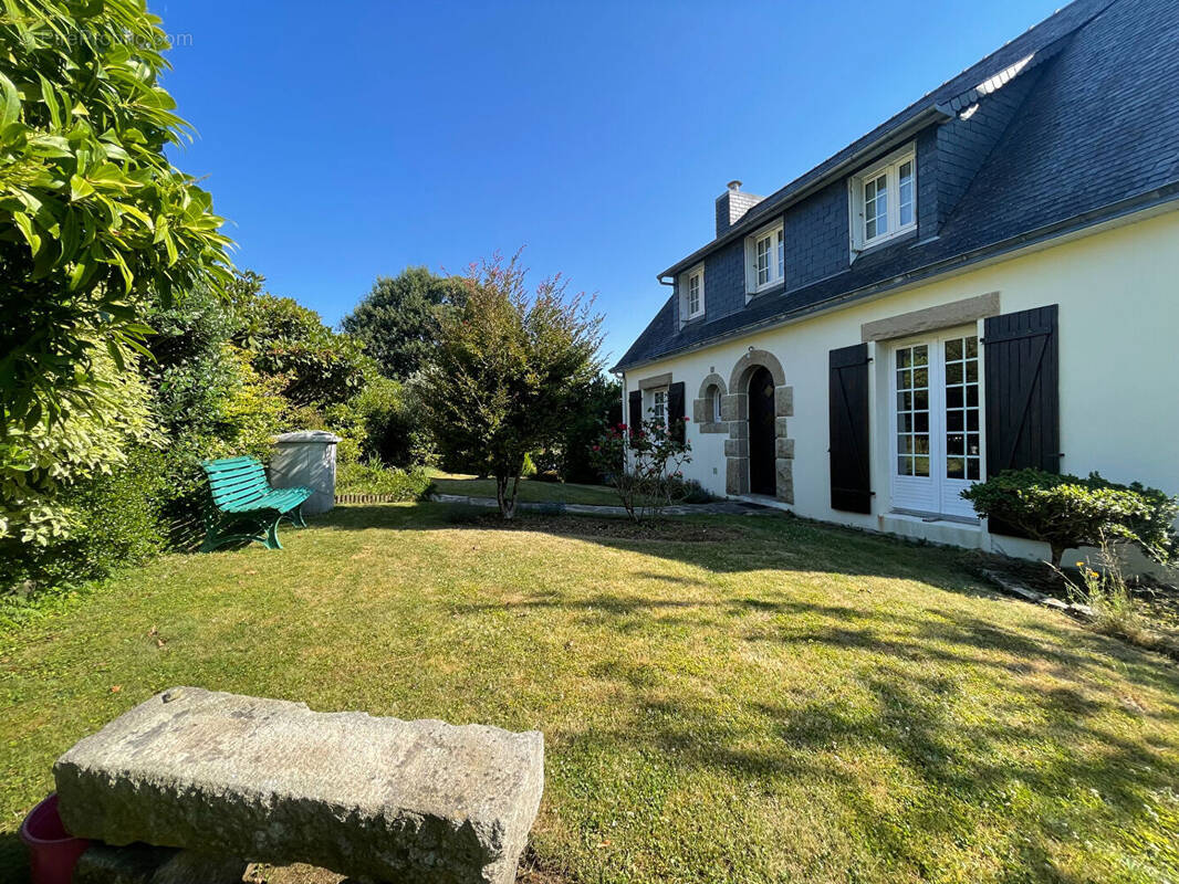 Maison à PLUGUFFAN