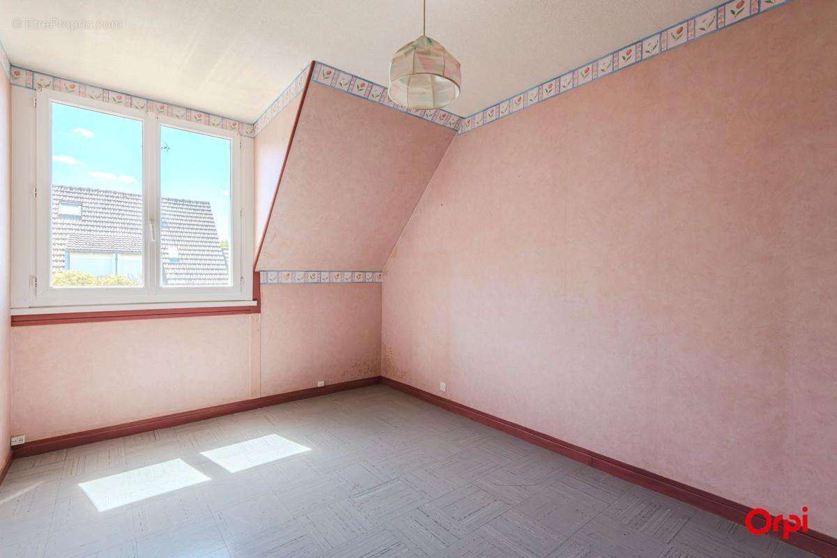 Maison - 5 chambres et jardin - photo 6