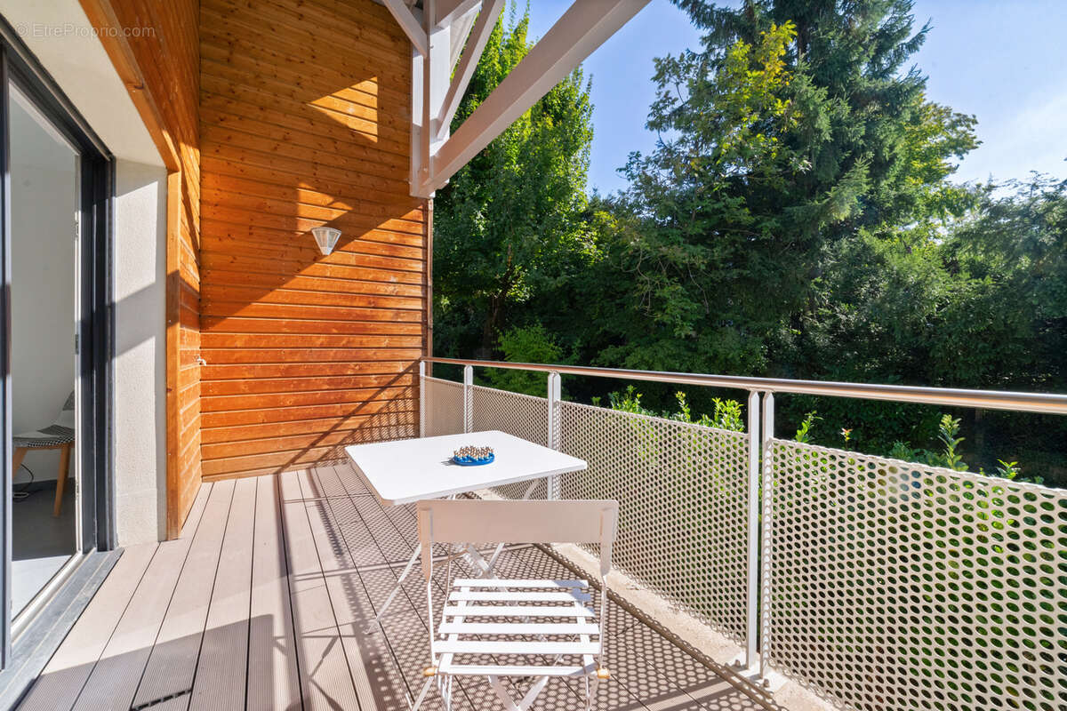 Appartement à SAINTE-FOY-LES-LYON