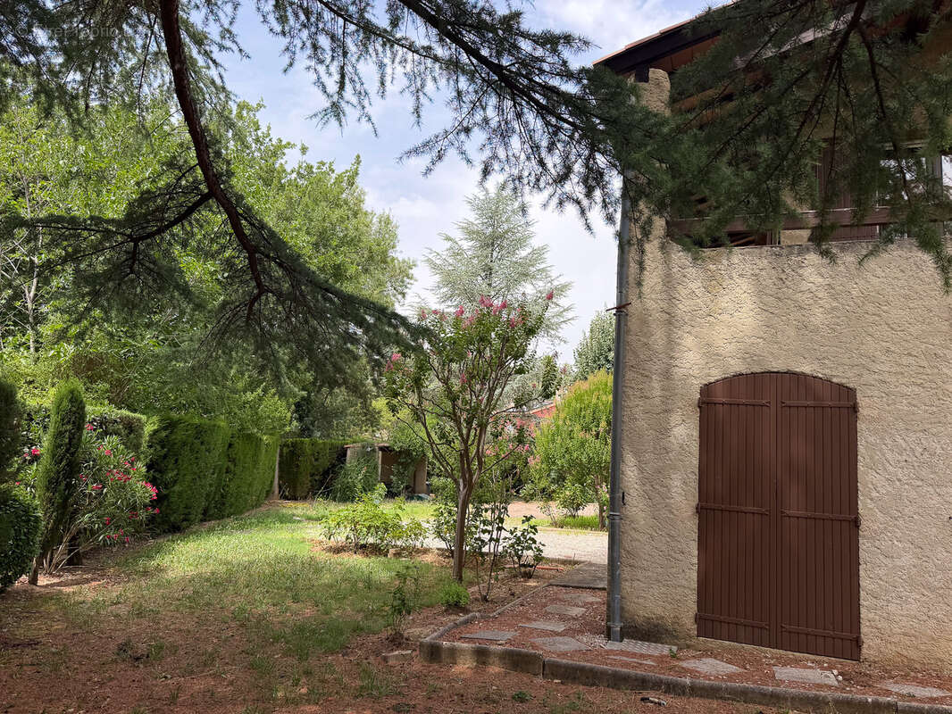 Maison à GREOUX-LES-BAINS