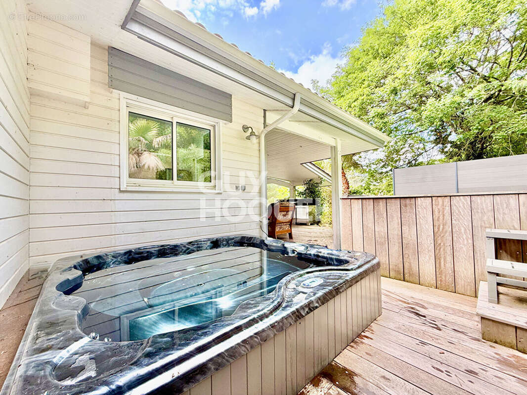 Maison à LE BOUSCAT