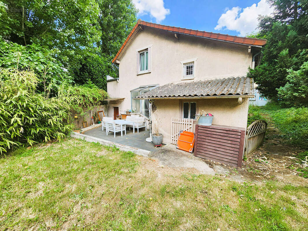Maison à FRESNES