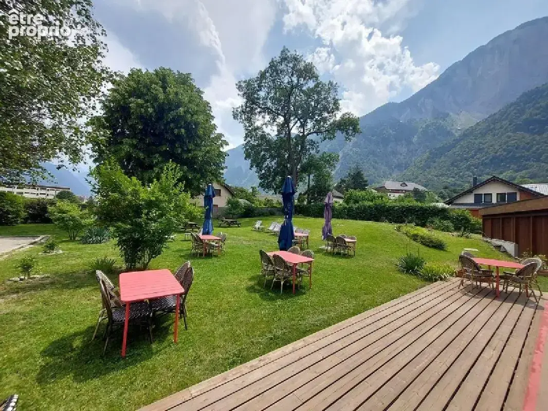 Commerce à LE BOURG-D'OISANS