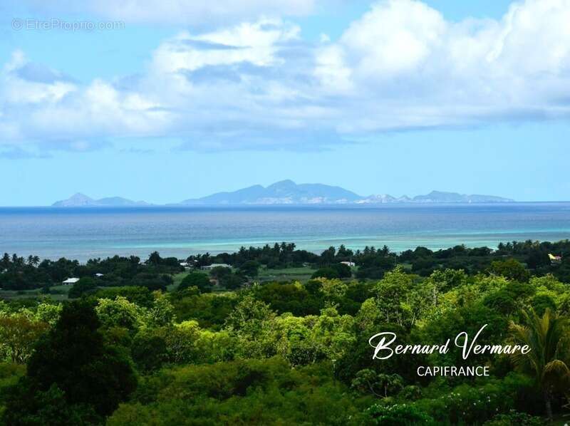 Maison à GRAND-BOURG