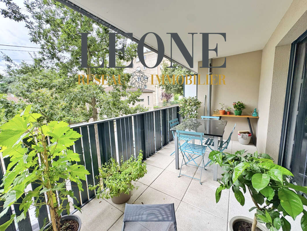 Appartement à OULLINS