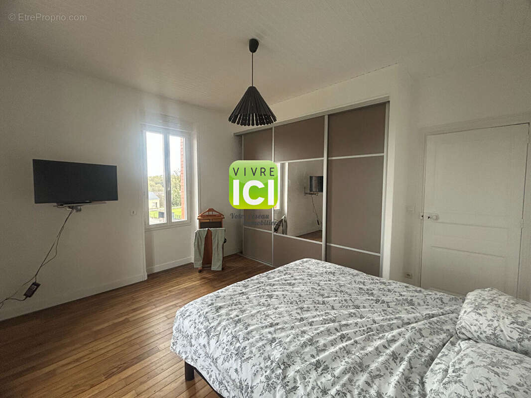 MISSILLAC - Maison de Maître en plein coeur de ville - 210 m² - Jardin remarquable - photo 14
