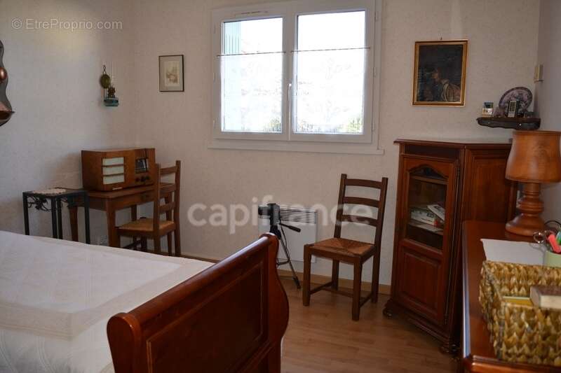 Dpt Cher (18), à vendre proche de NEVERS maison P8   Garage atelier, terrain batir - photo 14