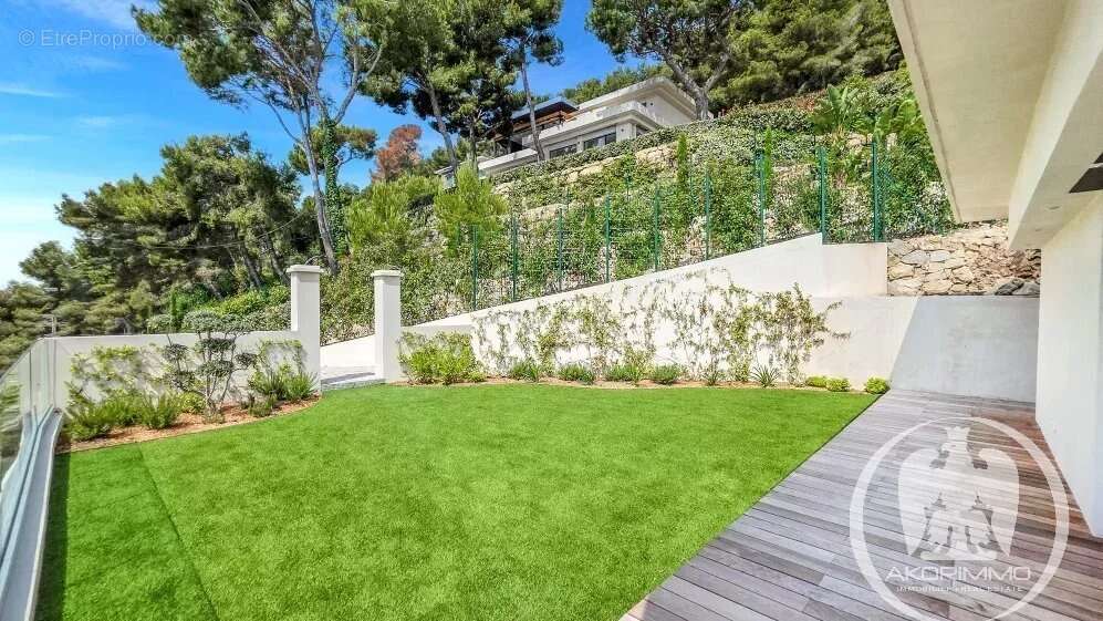 Maison à ROQUEBRUNE-CAP-MARTIN