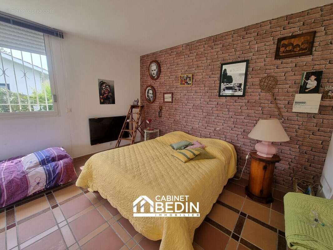 Maison 198 m² à Gujan-Mestras  - photo 9