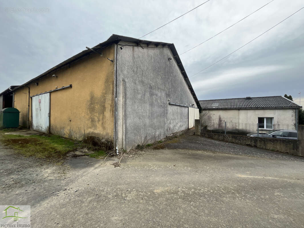 Commerce à SAINT-PARDOUX