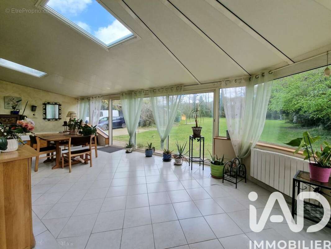 Maison 153 m² à Plesse  - photo 2