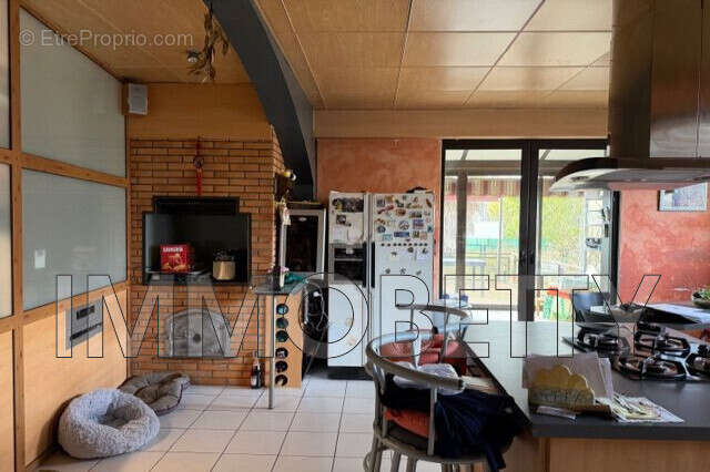 Maison 240 m² à Serres-Castet  - photo 7